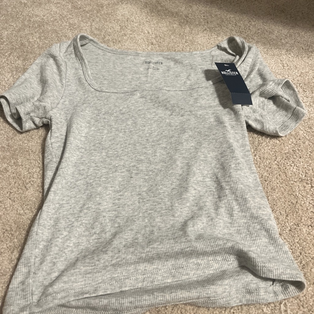 gray hollister size S square neck top. unworn with tags on